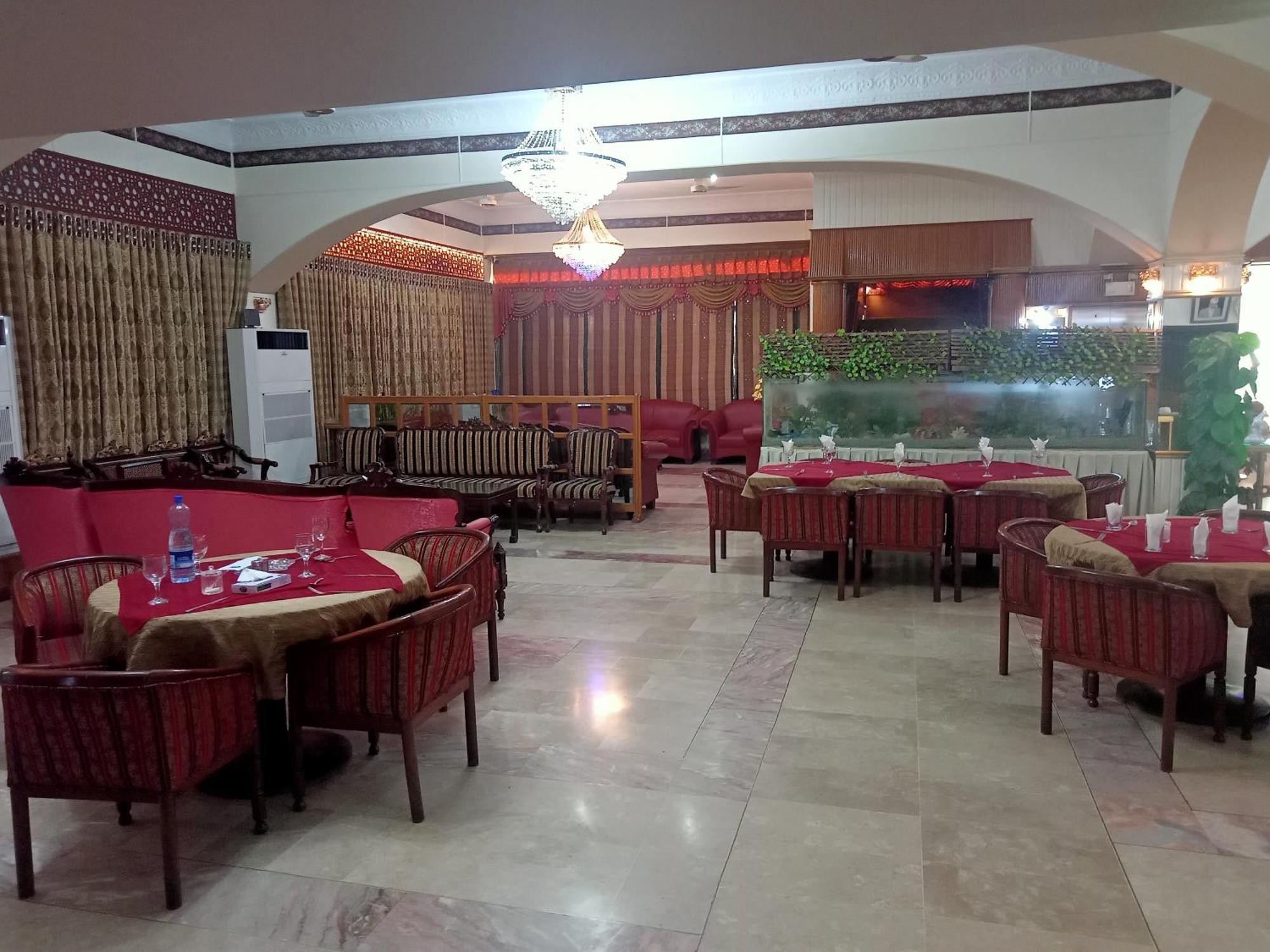 Hotel De Mall Rawalpindi Exteriör bild